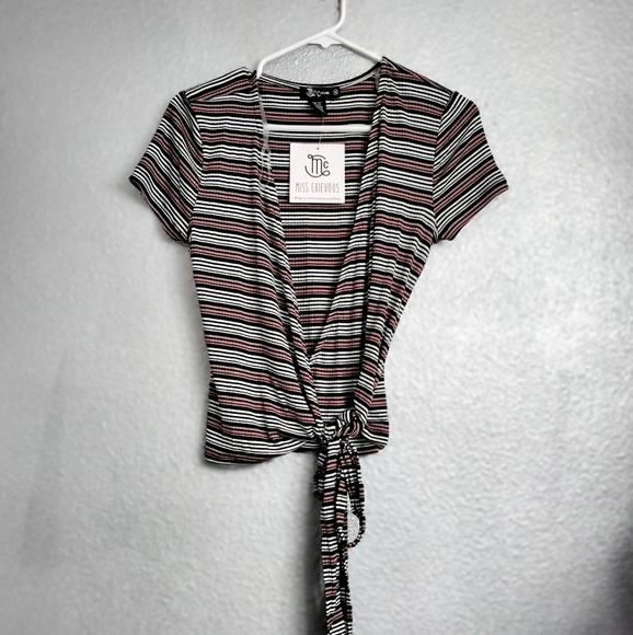 Miss Chevious Wrap Top   Size M - Picture 1 of 3